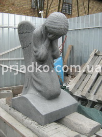 Фото ангел из камня; размеры скульптуры - 90 х 50 х 40 см. Цена скульптуры из камня, от $ 3 тыс.