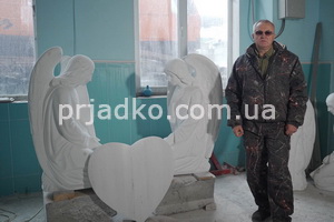 Фото ангелов в ритуальный комплекс. Заказать статую ангела в мраморе. Изготовление ангелов под заказ в Киеве.