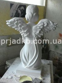Статуя ангела из мрамора. Размер статуи: 60 х 48 х 32 см. Цена мраморной статуи - доступна.