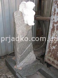 Детский памятник из гранита. Производство памятника из гранита в Киеве. Цена памятника со скульптурой - доступна.