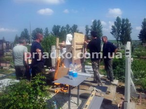 Скульптура ребёнка. Цена детской статуи из мрамора - доступна.