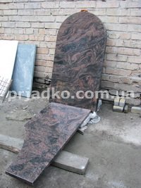 Памятник Аврора - изготовление фото. Цена памятника из гранита Аврора - $1,5 тыс. Купить памятник в Киеве, можно со стр. сайта: https://prjadko.com.ua/kontakti.html