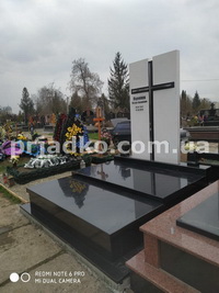 Создание мраморных памятников в Киеве. Мужской памятник из мрамора.