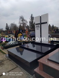 Памятник на одного. Стоимость памятника на одного - согласно проекта.