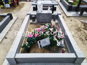 Заказать цоколь из белого гранита в Киеве - можно в офисе Александра Прядко.