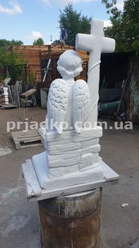 Цена мраморного ангела - по проекту памятника.