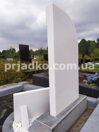 Фото памятника на одного. Размер памятника на одного - 110 х 60 х 10 см.