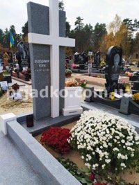 Фото памятника на одного.