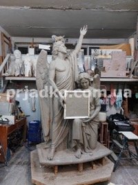 Скульптура из мрамора. Высота ритуальной скульптуры - 2,2 м.