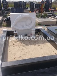 Скульптура из мрамора младенцу. Заказать скульптуру младенцу.