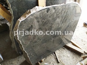 Стоимость памятника со склада в Киеве - доступна.