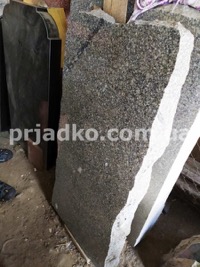 Фото памятника из гранита со склада в Киеве. Высота 118 см.