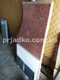 Размеры памятника из гранита на складе в Киеве: 141 х 80 х 9,5 см.