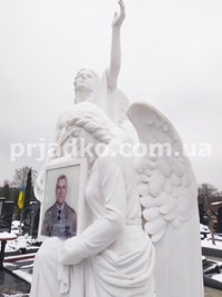 Фото мраморной скульптуры. Цена - согласно проекта.