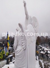 Заказать статую из белого мрамора в Киеве.
