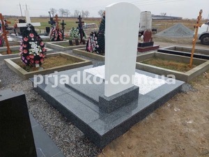 Фотография памятника на одного человека. Цена доступна.