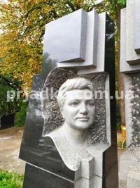 Размер барельефа для памятника, согласно проекта.