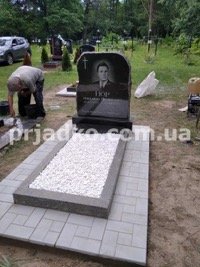 Купить памятники на одного человека в Киеве недорого.