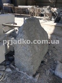 Заказать памятник из гранита в Киеве - можно в Магазине Ритуальной скульптуры, ул. Стеценко, 18.