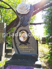 Эксклюзивный памятник женщине на колумбарии Киевского Крематория.