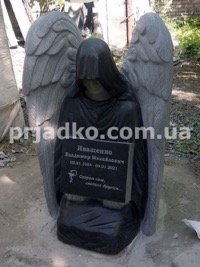 Изготовление ангела из гранита на производстве.