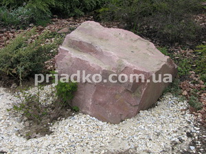 Каменный валун для памятника. Заказать памятник из камня - можно с сайта: https://prjadko.com.ua/pamjatniki.html