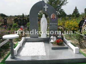 Памятник на одного. Купить памятник на одного человека - можно а Магазине Ритуальной скульптуры в Киеве.