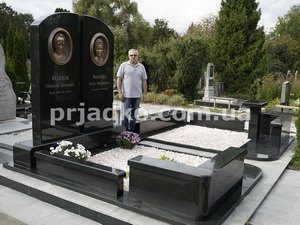 Памятники из гранита. Заказать памятник из гранита - можно в Магазине Ритуальной скульптуры в Киеве.