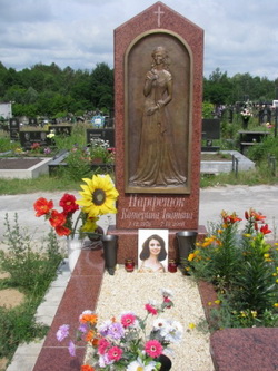 Изготовить памятники